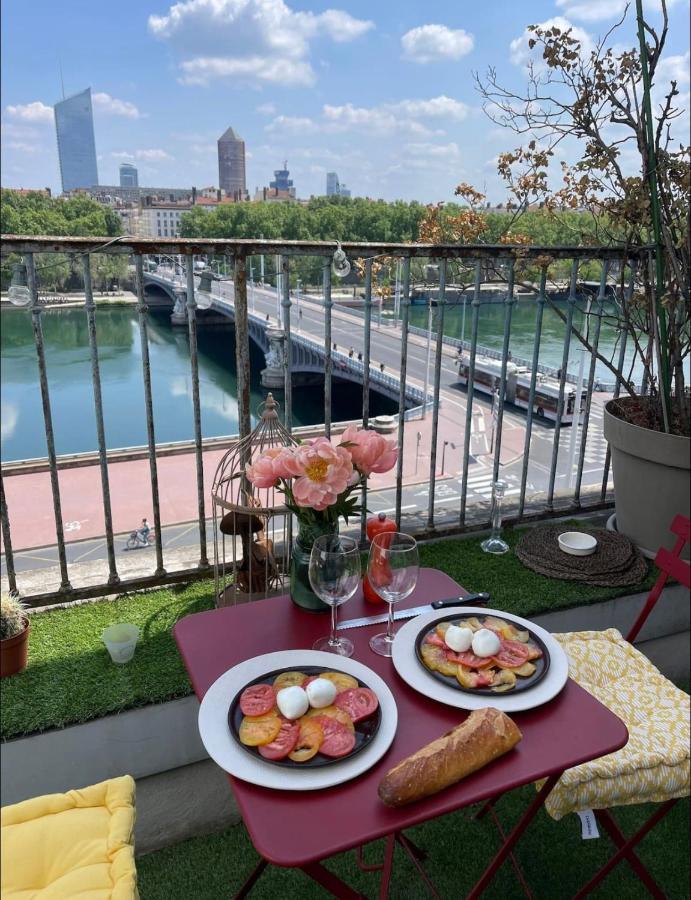 Apartamento Coeur De Lyon Avec Terrasse Et Jacuzzi Exterior foto